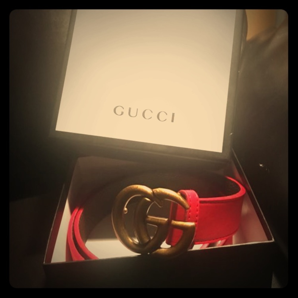 Red Gucci belt